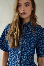 Noella Kjole Benita Mid Blue Wash