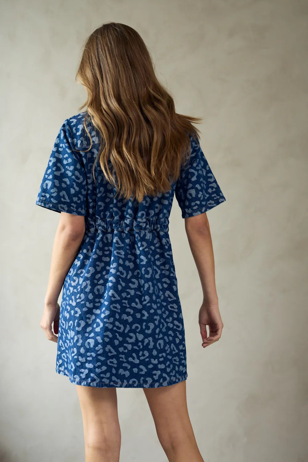 Noella Kjole Benita Mid Blue Wash