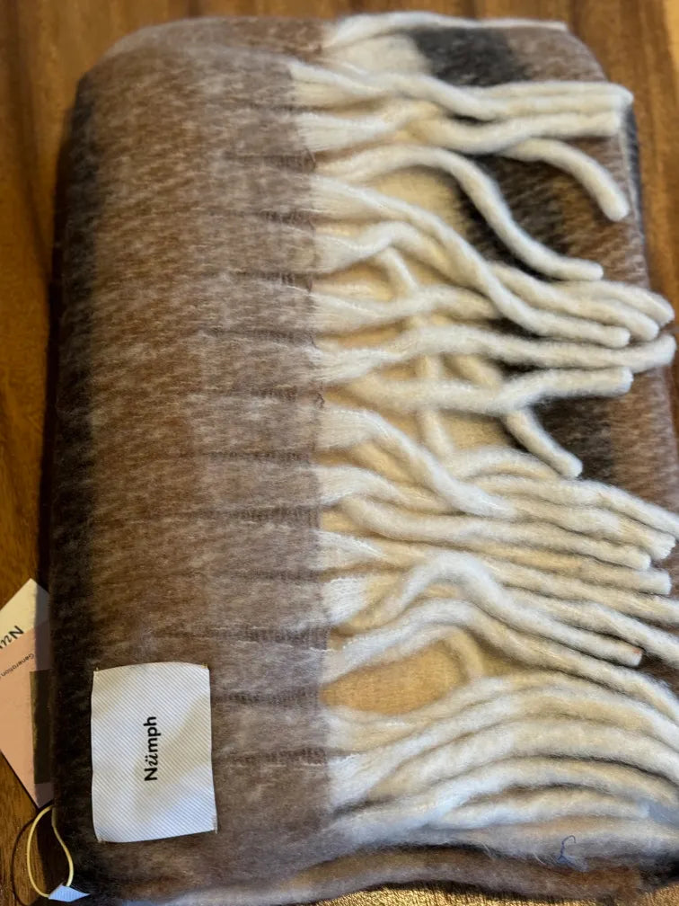 Nümph Halstørklæde Nugitty Sesam