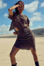 Noella Nederdel Karoni Brun