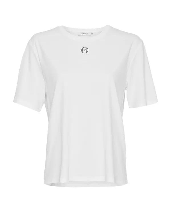 Hvid t-shirt med korte ærmer og lille logo-emblem på brystet. Klassisk, løst snit i økologisk bomuld.